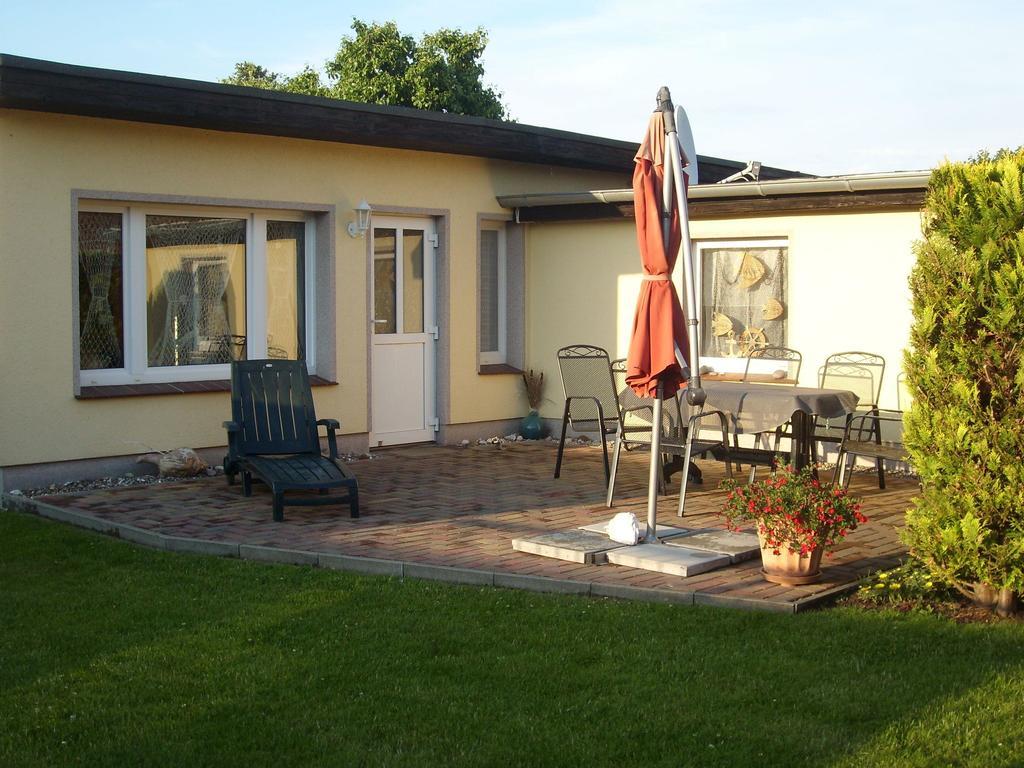 Haus-J-Bull-Das-Sonneneck-Ferienwohnung-An-Der-Schoenen-Ostsee-In-Börgerende-Rethwisch Extérieur photo